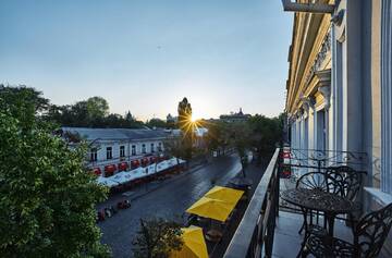 Стандартный двухместный номер с 1 кроватью и балконом в Отеле Hotel Milano